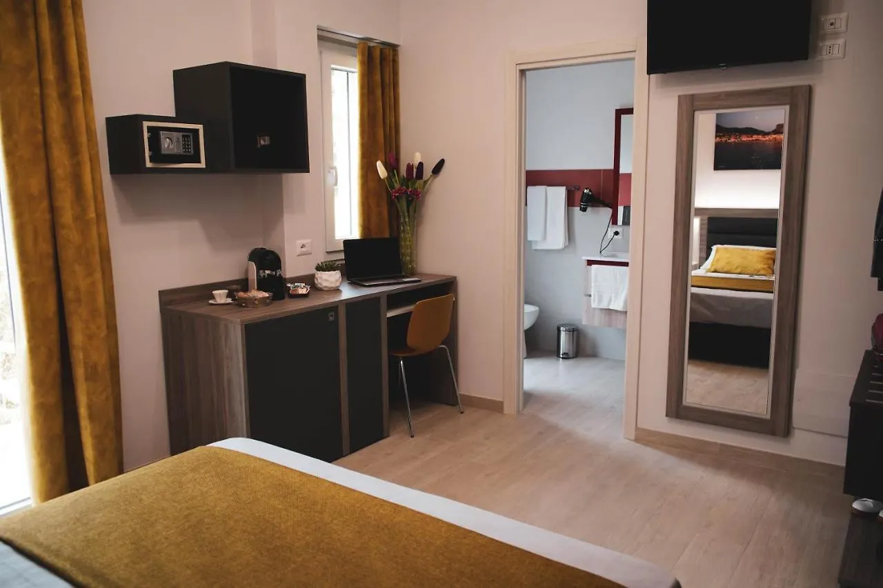 Yeasy Smart Rooms Cefalu Italy