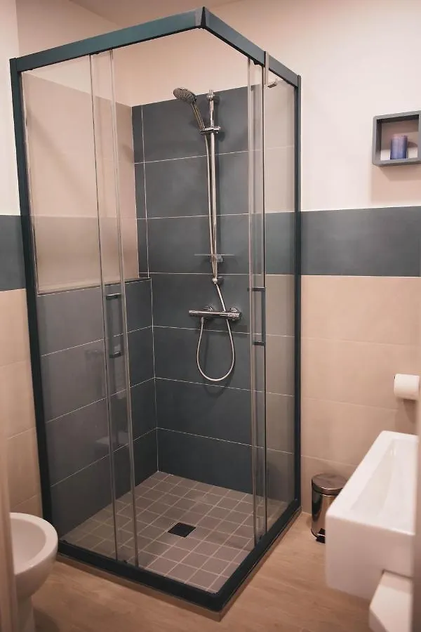 Konukevi Yeasy Smart Rooms Cefalù İtalya