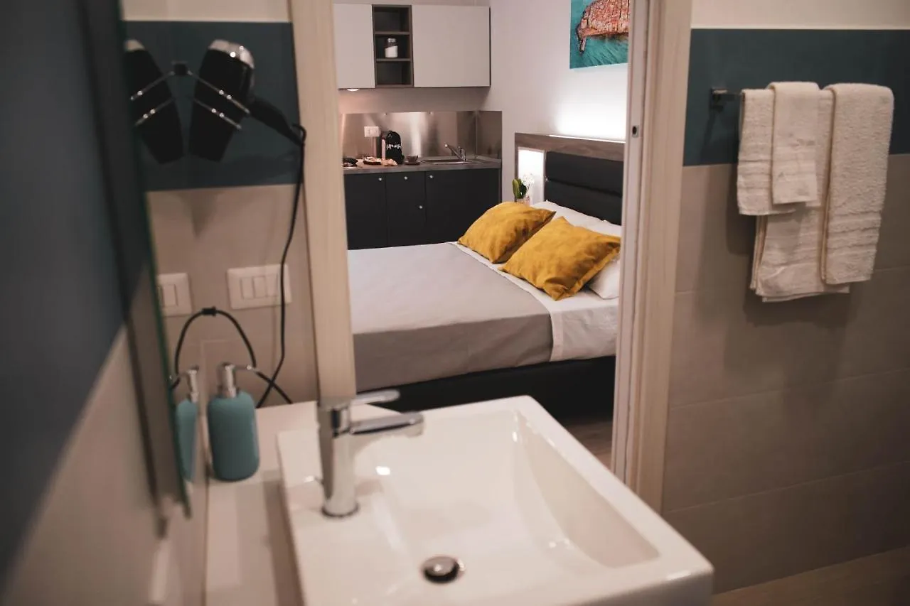 Yeasy Smart Rooms Cefalù İtalya