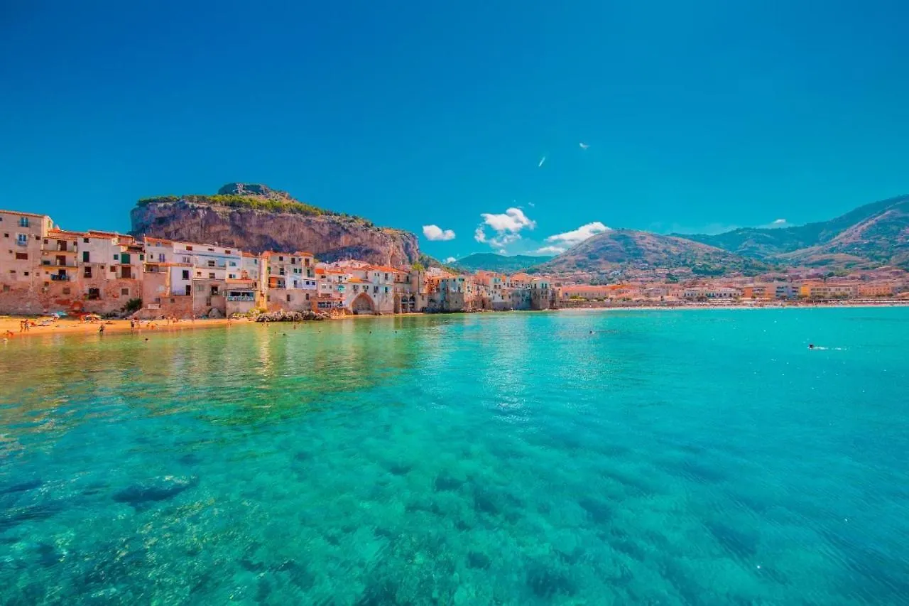 Yeasy Smart Rooms Cefalù 0*,