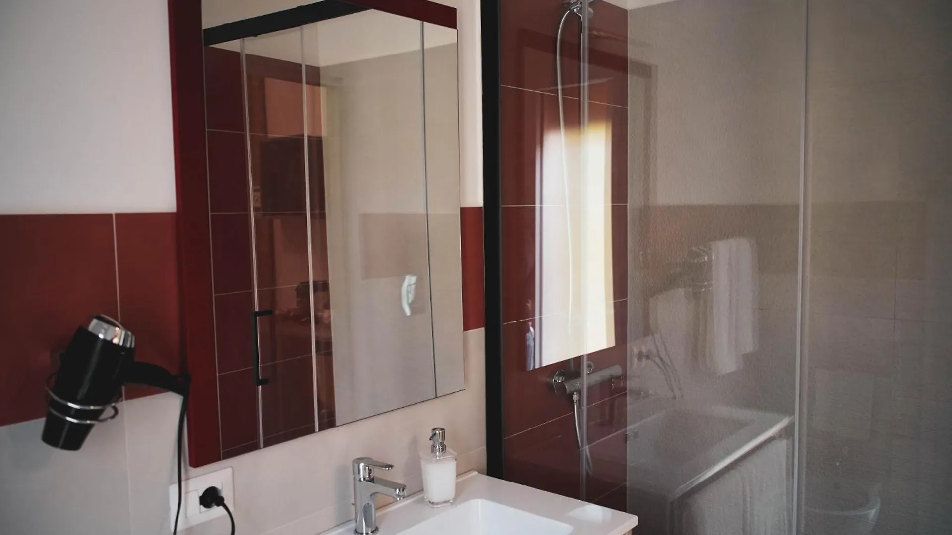 Yeasy Smart Rooms Cefalù 0*,